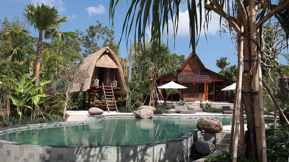 Villa Sati - Javanese joglos around the pool